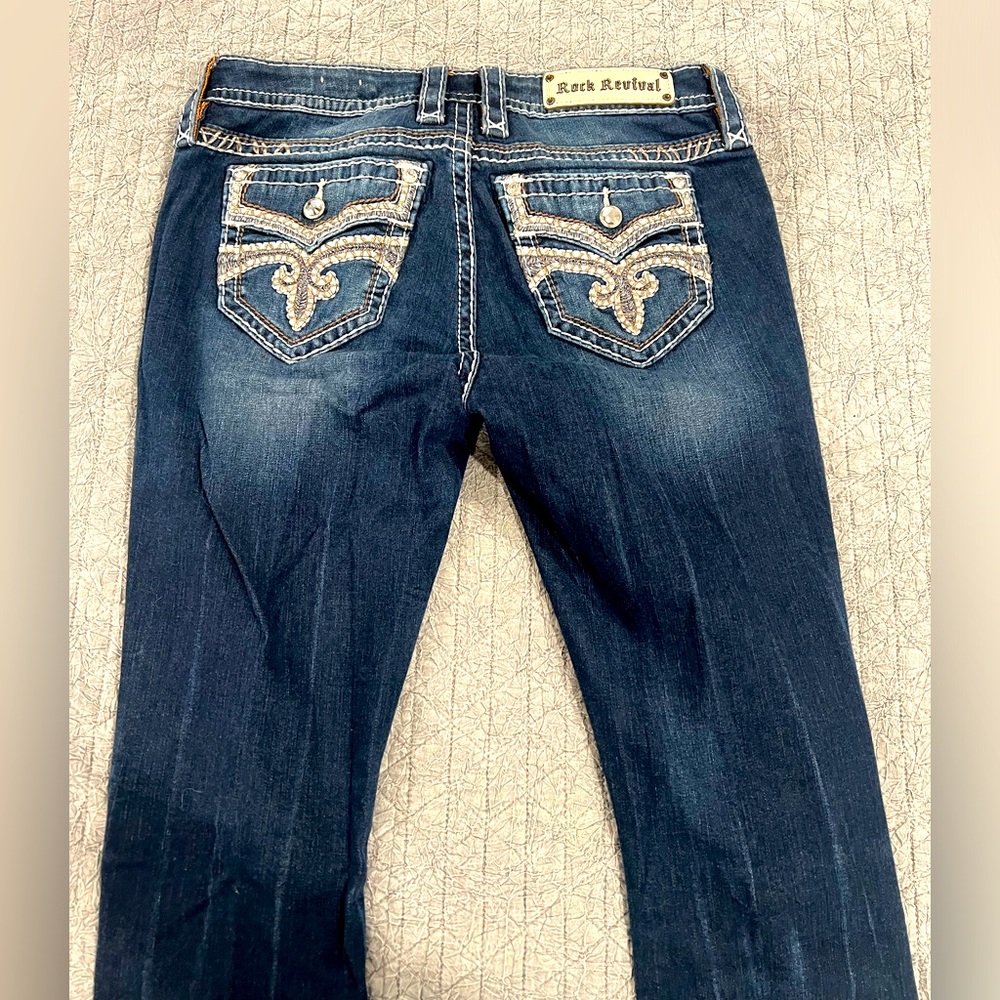 Rock Revival straight leg mid rise Jean